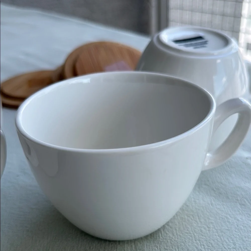 White Ceramic Cups with Bamboo Coasters Set